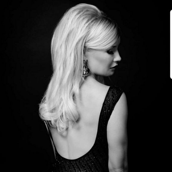 Meet your Posher, Michelle Posh Ambassador - Picture 4 of 6